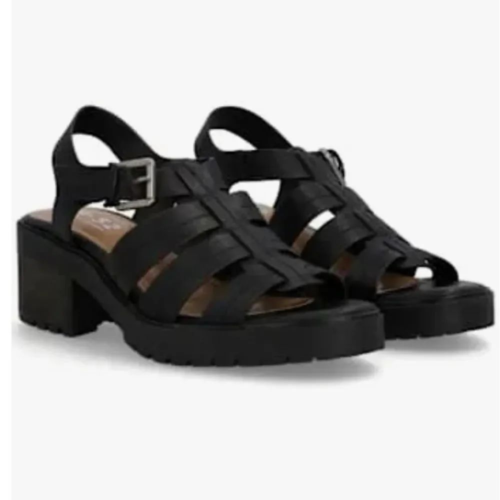 BRAND NEW B-52  BY BULLBOXER  ALLISON DULCIE  HEEL  SANDAL
